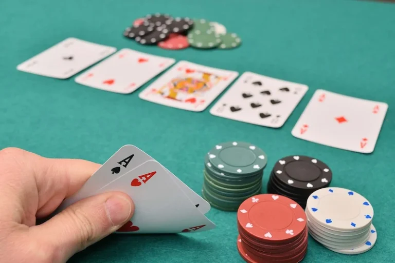 Texas Hold’em with 10JILI